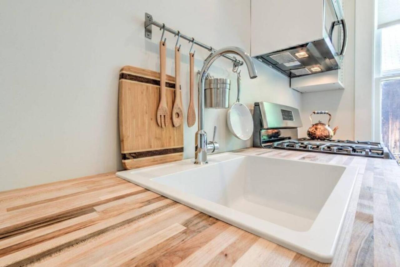 Apartament Miraculously Modern In A Vintage Shell Midtown Memphis Zewnętrze zdjęcie